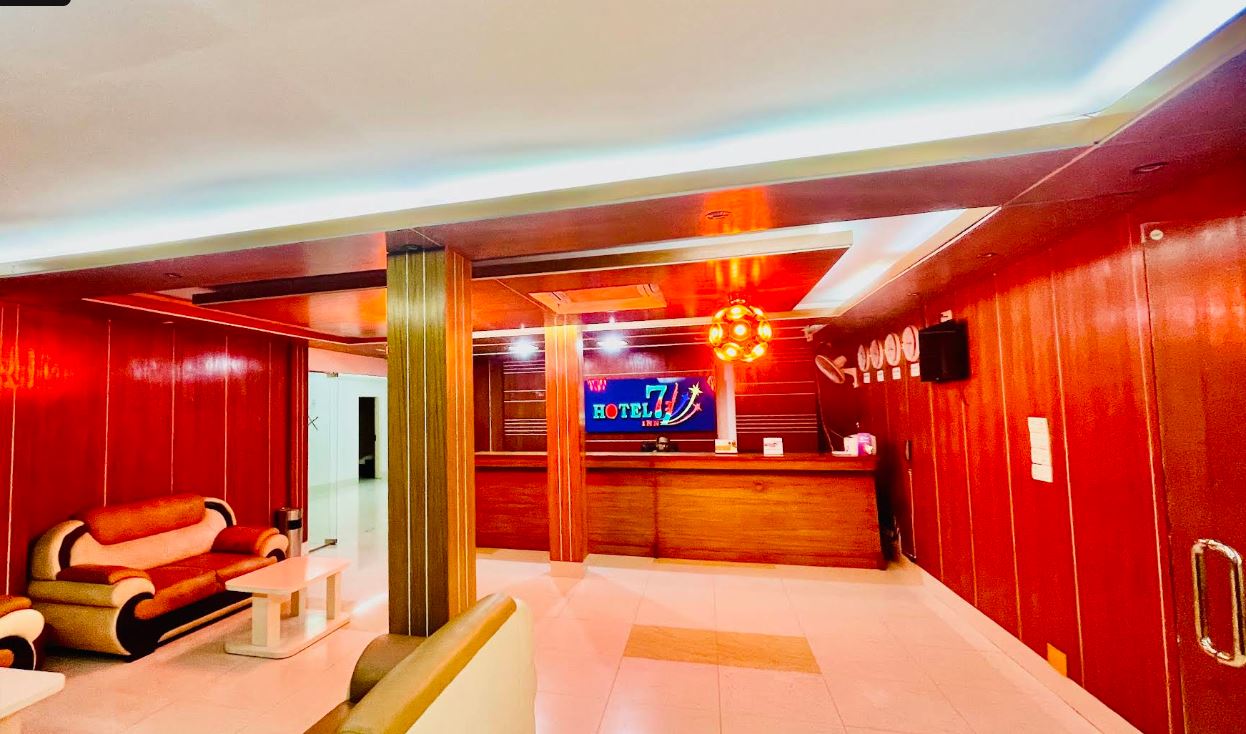 Hotel 71 INN reception